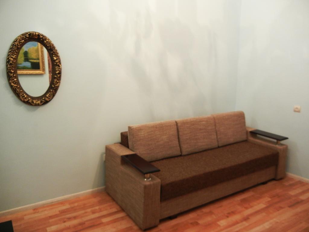 Apartment On Knyazya Romana 26 Center Lviv Exteriör bild