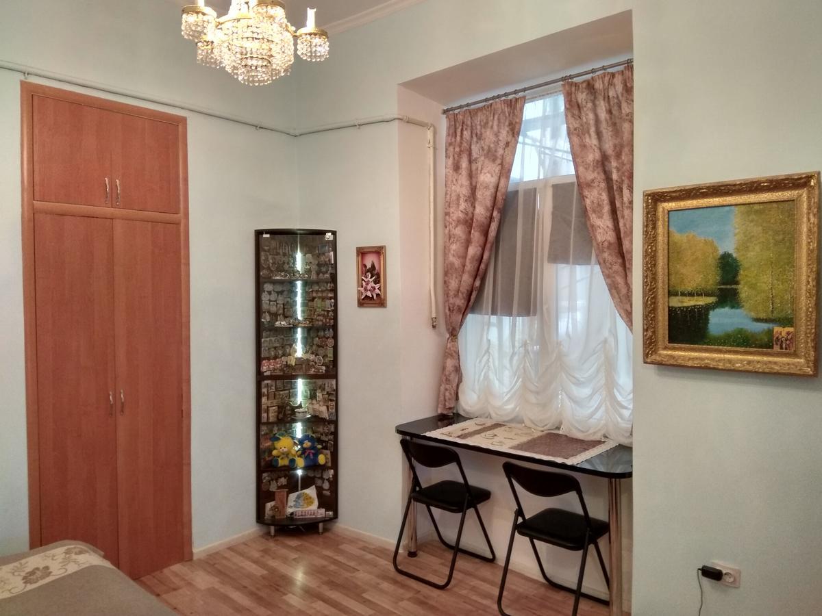 Apartment On Knyazya Romana 26 Center Lviv Exteriör bild